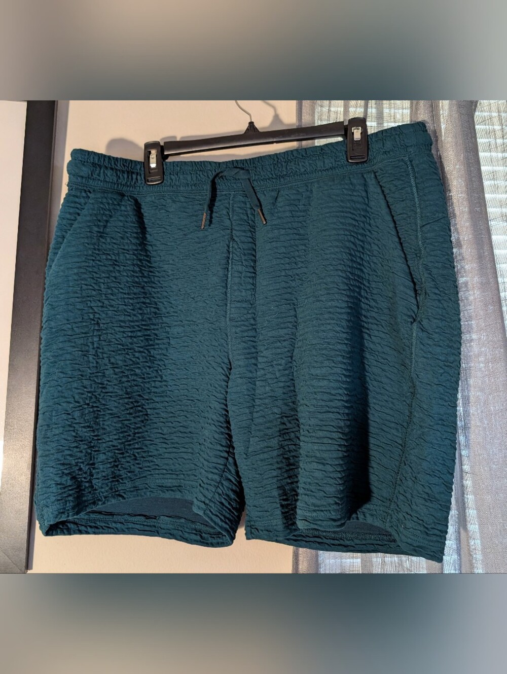 NWOT Teal Xersion Lifestyle Textured Jersey 7" Short Lined Drawstring Pockets